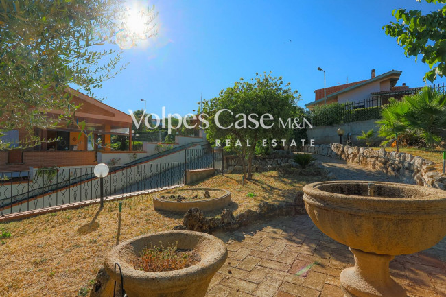 Villa in vendita a Guidonia Montecelio - Parco Azzurro