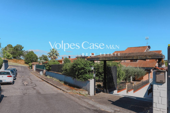 Villa in vendita a Guidonia Montecelio - Parco Azzurro