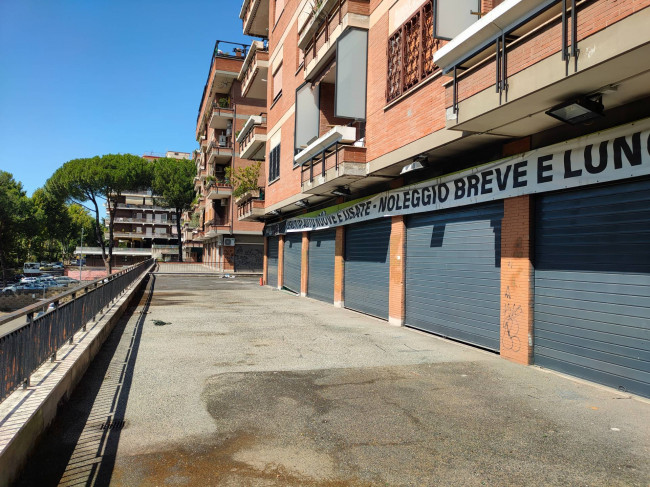 Locale/Negozio in vendita a Guidonia Montecelio - Colle Verde