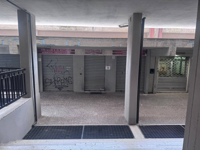 Locale/Negozio in affitto a Roma - Casal De Pazzi