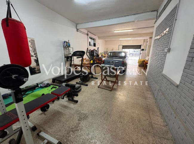 Locale/Negozio in vendita a Roma - Monti Tiburtini