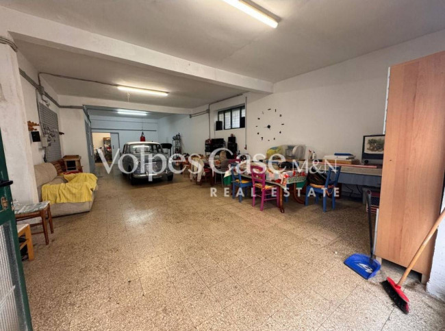 Locale/Negozio in vendita a Roma - Monti Tiburtini