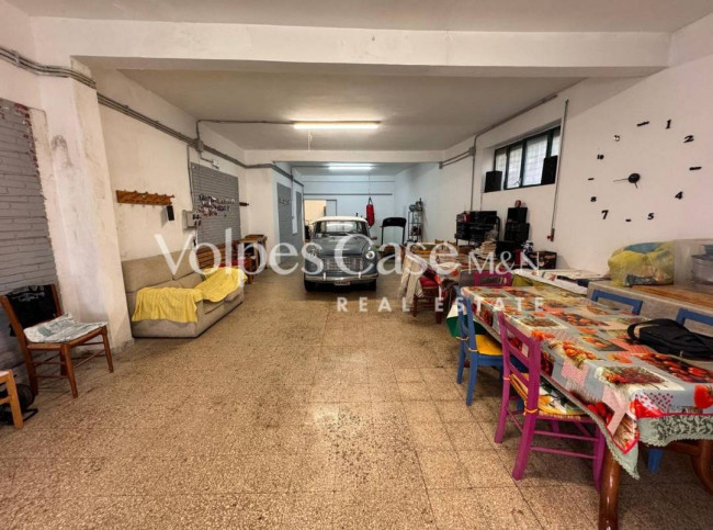 Locale/Negozio in vendita a Roma - Monti Tiburtini