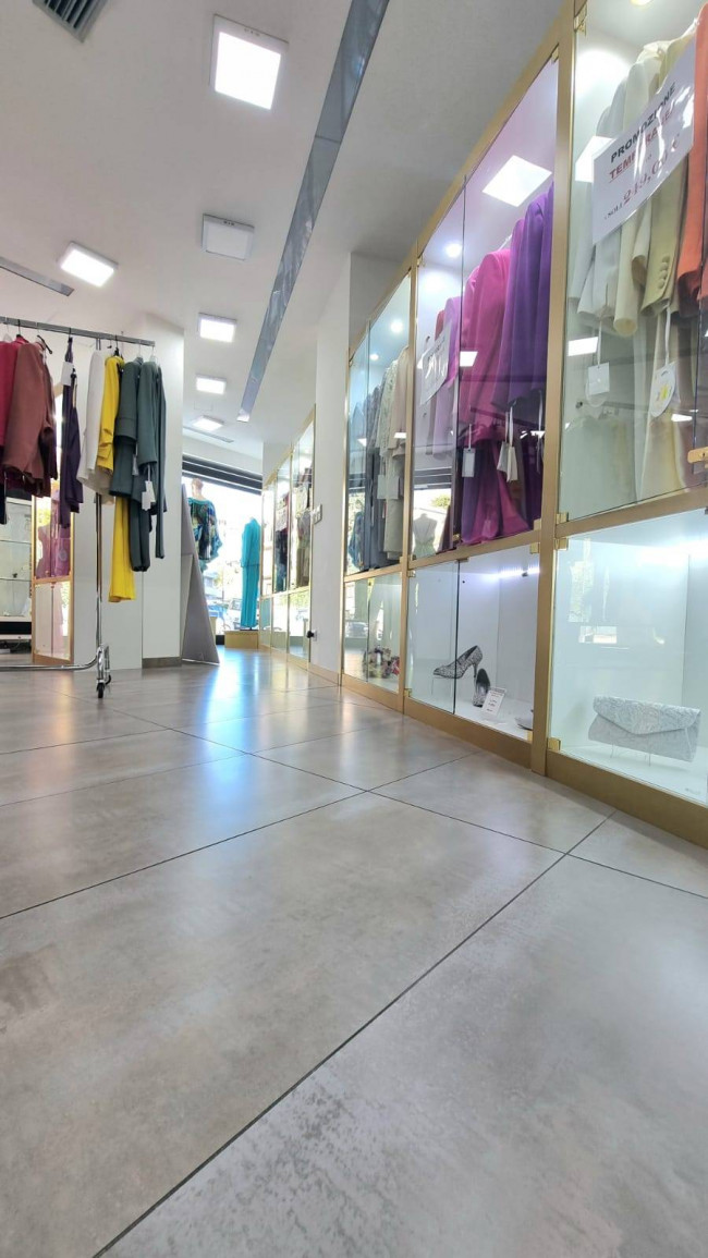 Attività commerciale in vendita a Fonte Nuova - Santa Lucia