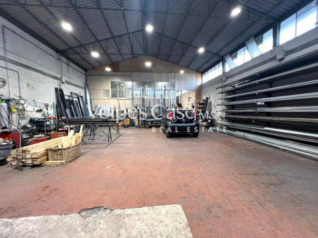 Laboratorio in vendita a Roma - TOR CERVARA