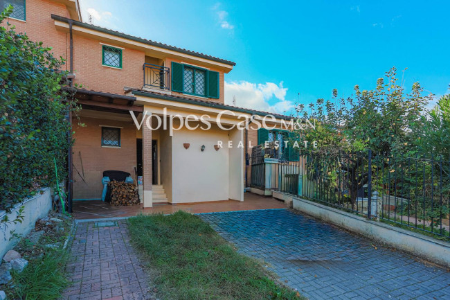 Villino a schiera in vendita a Roma - Bufalotta