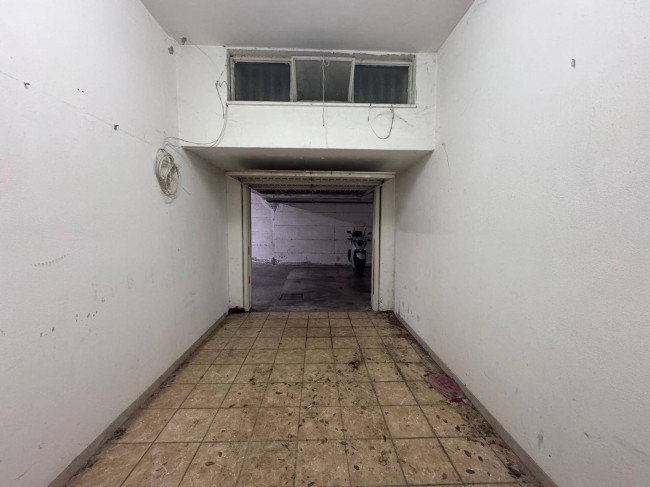 Box o garage in affitto a Roma - Settecamini