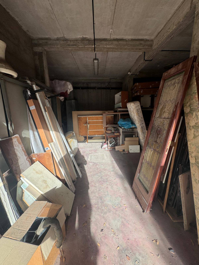 Box o garage in vendita a Roma - Pisana