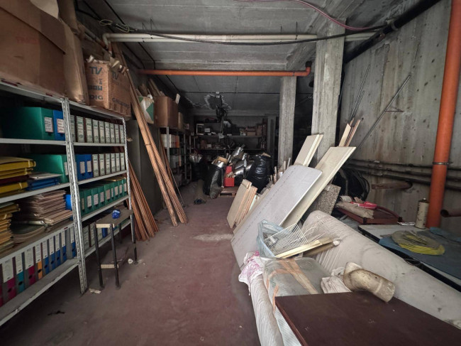 Box o garage in vendita a Roma - Pisana