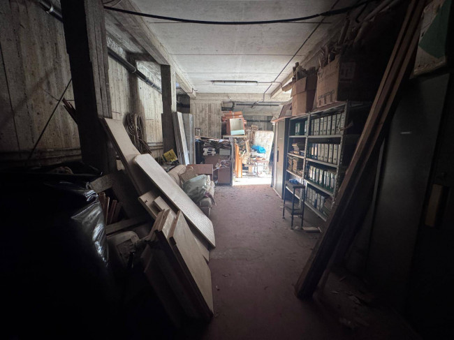 Box o garage in vendita a Roma - Pisana