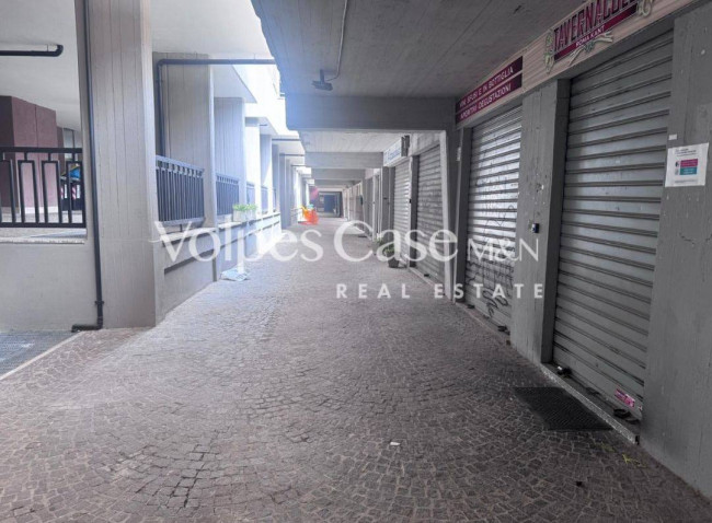 Locale/Negozio in affitto a Roma - Casal De Pazzi