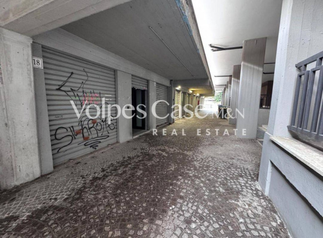 Locale/Negozio in affitto a Roma - Casal De Pazzi