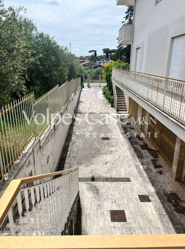 Villa trifamiliare in vendita a Roma - CASE ROSSE