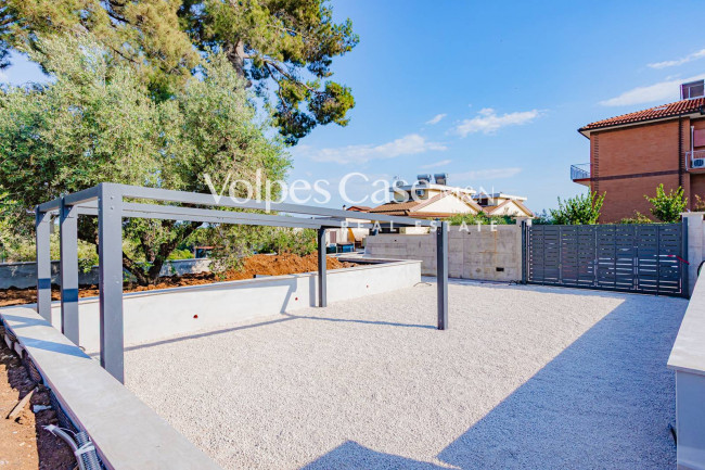 Villa bifamiliare in vendita a Roma - Settebagni