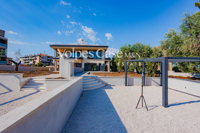 Villa bifamiliare in vendita a Roma - Settebagni