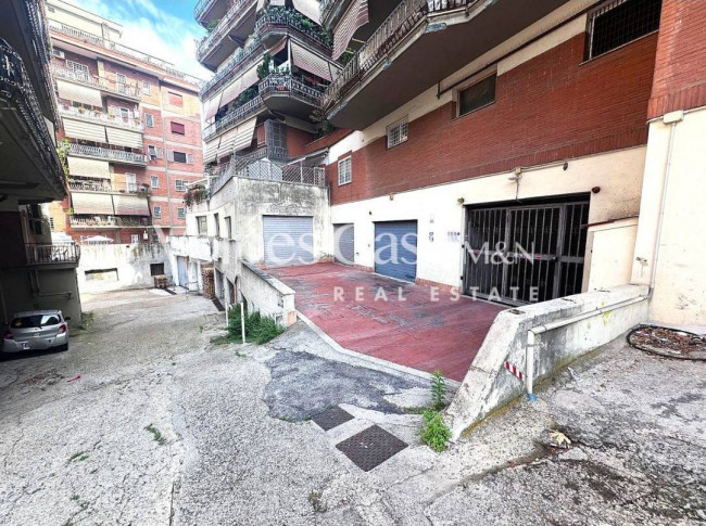 Box o garage in vendita a Roma - Talenti