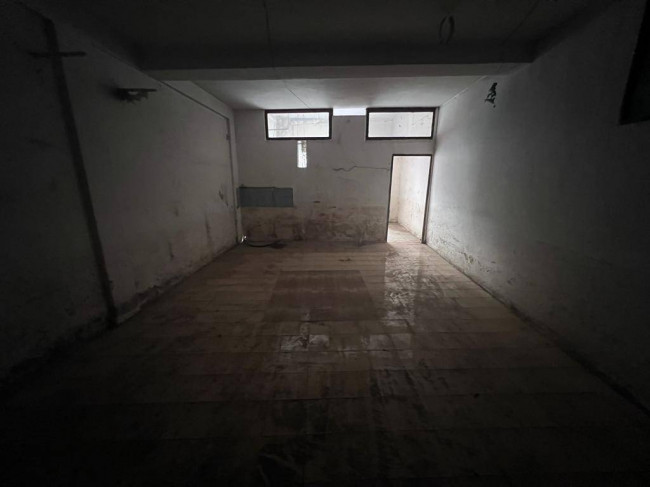 Magazzino in vendita a Roma - San Basilio