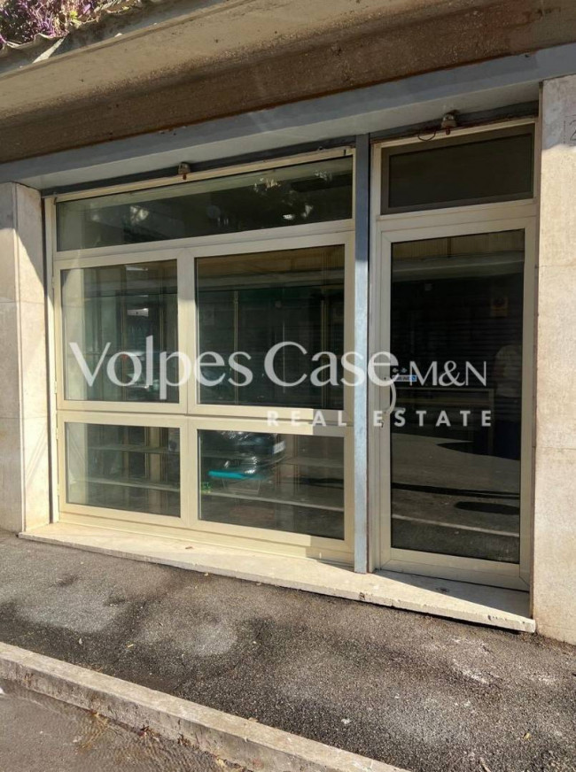 Locale/Negozio in affitto a Roma - Talenti