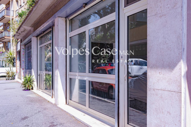 Locale/Negozio in vendita a Roma - Talenti