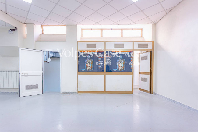 Locale/Negozio in vendita a Roma - Talenti