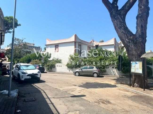 Villa bifamiliare in vendita a Terracina - Badino
