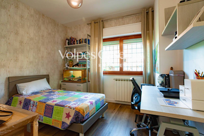 Villa bifamiliare in vendita a Lariano