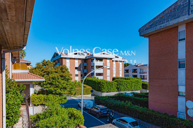 Villa bifamiliare in vendita a Lariano
