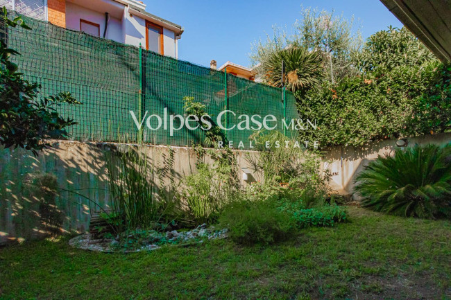 Villa bifamiliare in vendita a Lariano