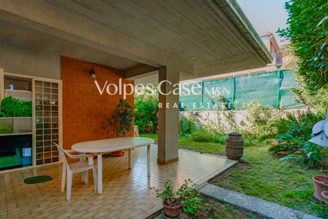 Villa bifamiliare in vendita a Lariano
