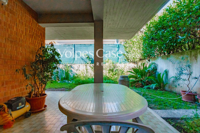 Villa bifamiliare in vendita a Lariano