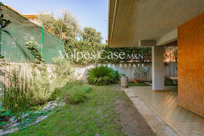 Villa bifamiliare in vendita a Lariano