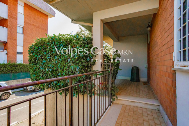 Villa bifamiliare in vendita a Lariano