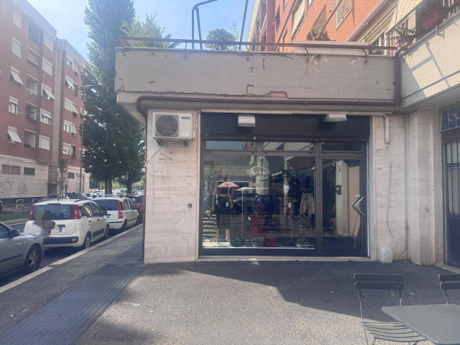 Locale/Negozio in vendita a Roma - Torraccia