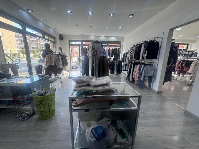 Locale/Negozio in vendita a Roma - Torraccia