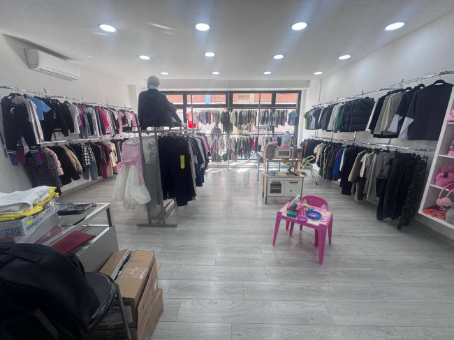 Locale/Negozio in vendita a Roma - Torraccia