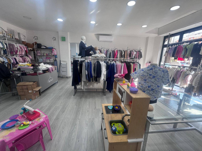 Locale/Negozio in vendita a Roma - Torraccia