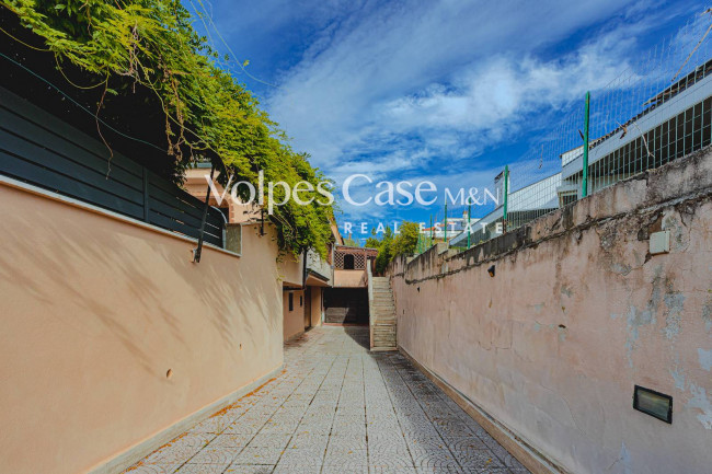 Villa bifamiliare in vendita a Guidonia Montecelio - Parco Azzurro