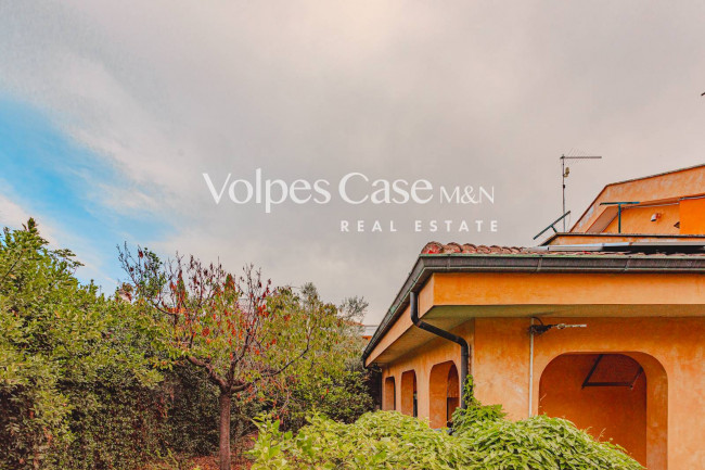 Villa bifamiliare in vendita a Guidonia Montecelio - Parco Azzurro