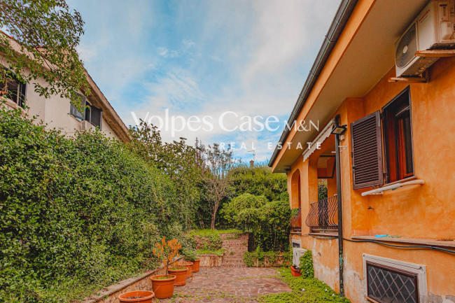 Villa bifamiliare in vendita a Guidonia Montecelio - Parco Azzurro