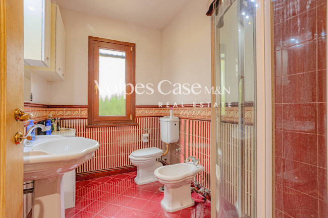 Villa bifamiliare in vendita a Guidonia Montecelio - Parco Azzurro