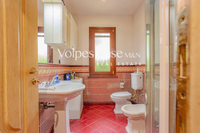 Villa bifamiliare in vendita a Guidonia Montecelio - Parco Azzurro