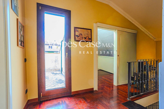 Villa bifamiliare in vendita a Guidonia Montecelio - Parco Azzurro