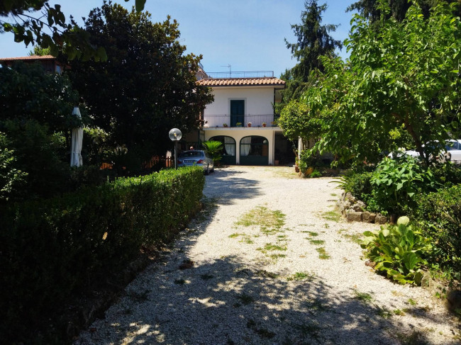 Villa in vendita a Velletri (RM)