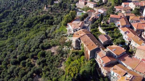 Stabile/Palazzo in vendita a Gavorrano