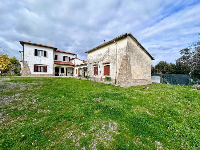 Podere in vendita a Roccastrada