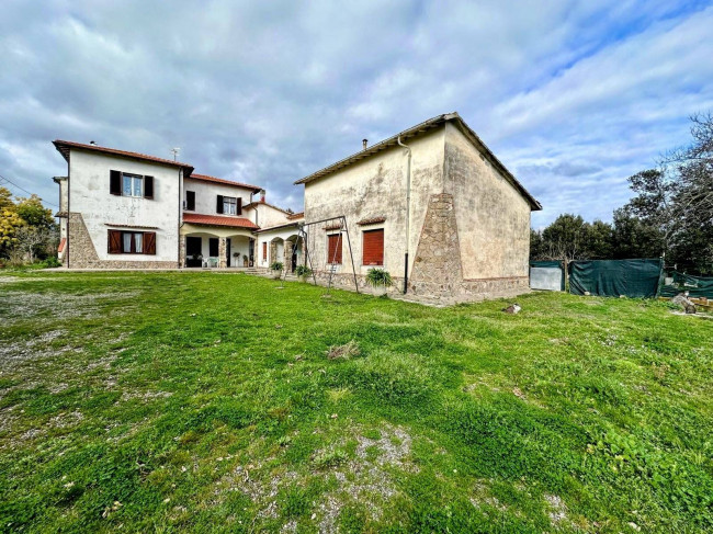 Podere in vendita a Roccastrada