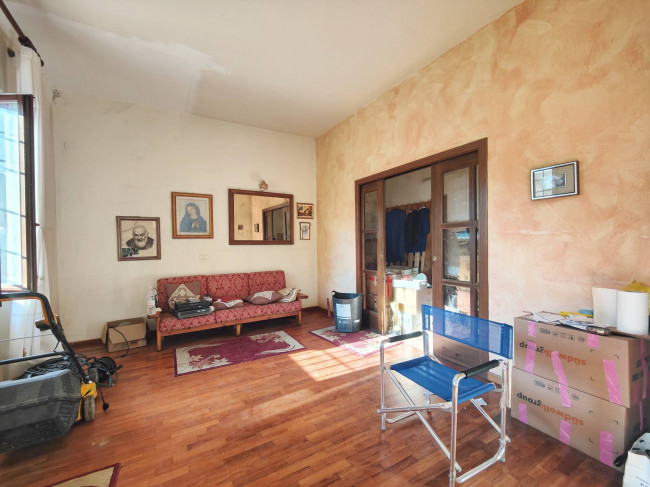 Casa indipendente in vendita a Tobbiana, Prato (PO)