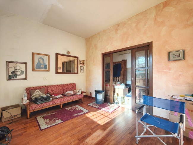 Casa indipendente in vendita a Tobbiana, Prato (PO)