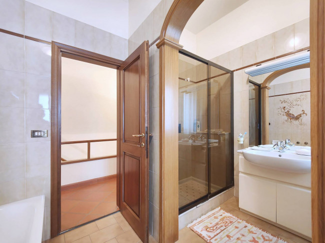 Villa in vendita a Sesto Fiorentino