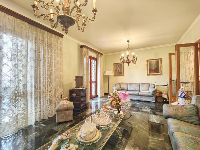 Villa in vendita a Sesto Fiorentino